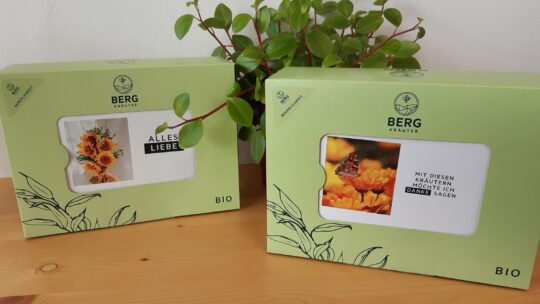 2 Genussboxen mit Mühlviertler Bergkräutern.