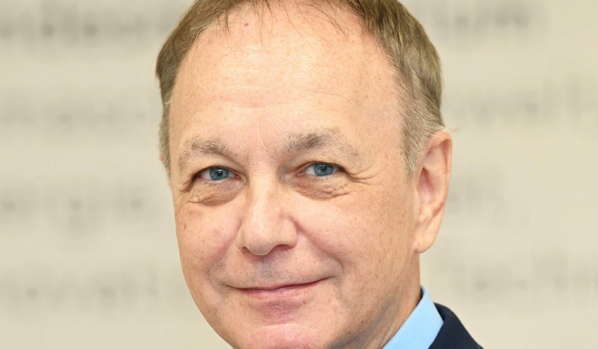 Portrait von Dr. Peter Iwaniewicz