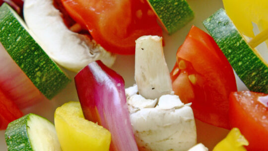 Gemüsespieße zum Grillen