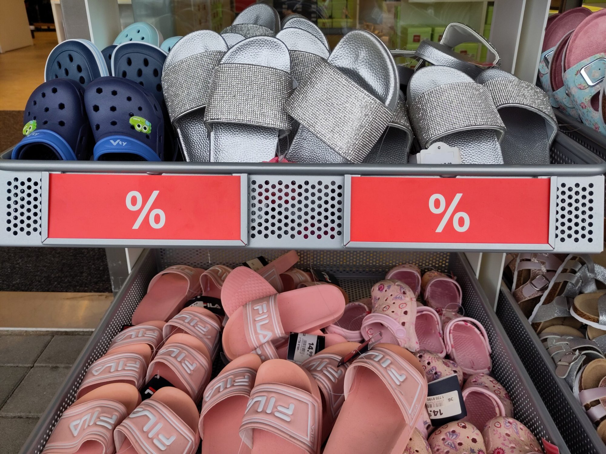 Wie viel Plastik steckt in meinen Schuhen?