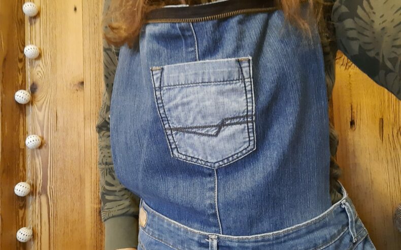 Eine Kochschürze aus alten Jeans selber machen