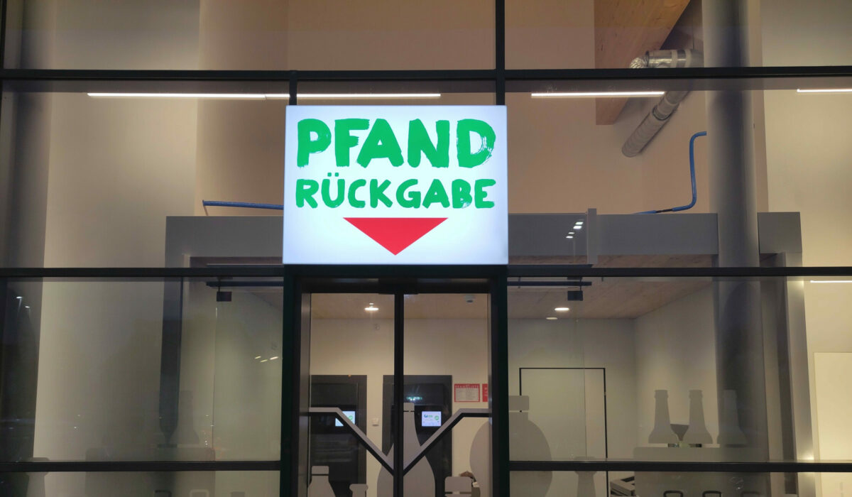 Rückgabestelle für Pfandflaschen und Pfanddosen