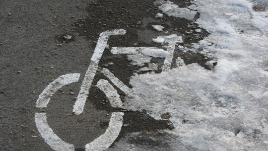 Fahrradsymbol auf Straße