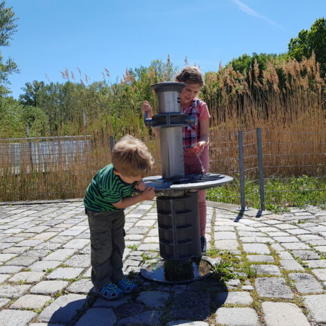 Trinkbrunnen versorgen und an öffentlichen Plätzen mit Trinkwasser