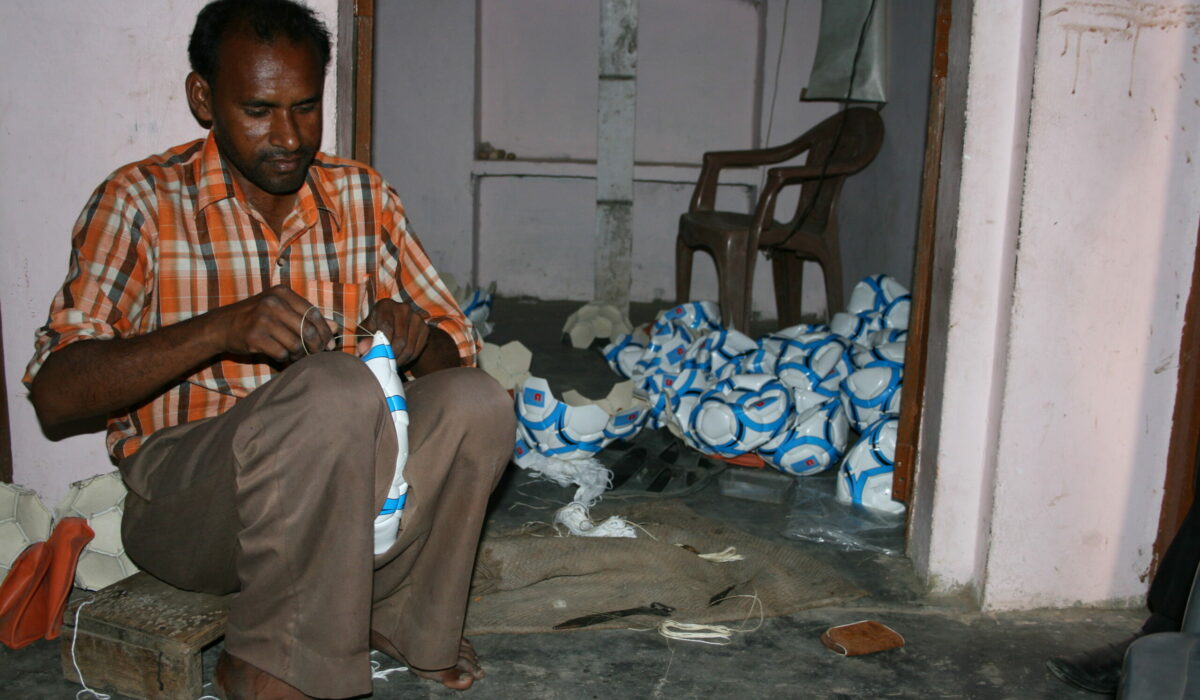 Fussball-Näher in Indien