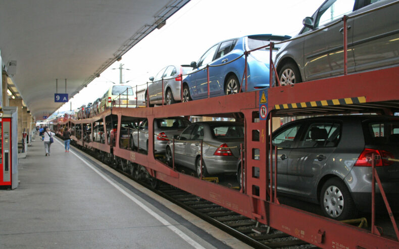 E-Auto huckepack am E-Zug