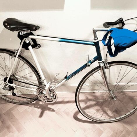 Rennrad in der Wohnung