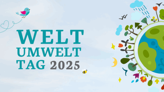 Sujet Weltumwelttag 2025 - Erdkugel mit Bäumen, Blumen und Tieren